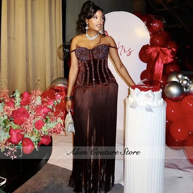 Brown Velvet Mermaid Prom Dresses With Tassels Beads Off The Shoulder robes de soirée Sexy Evening Dress For African Women