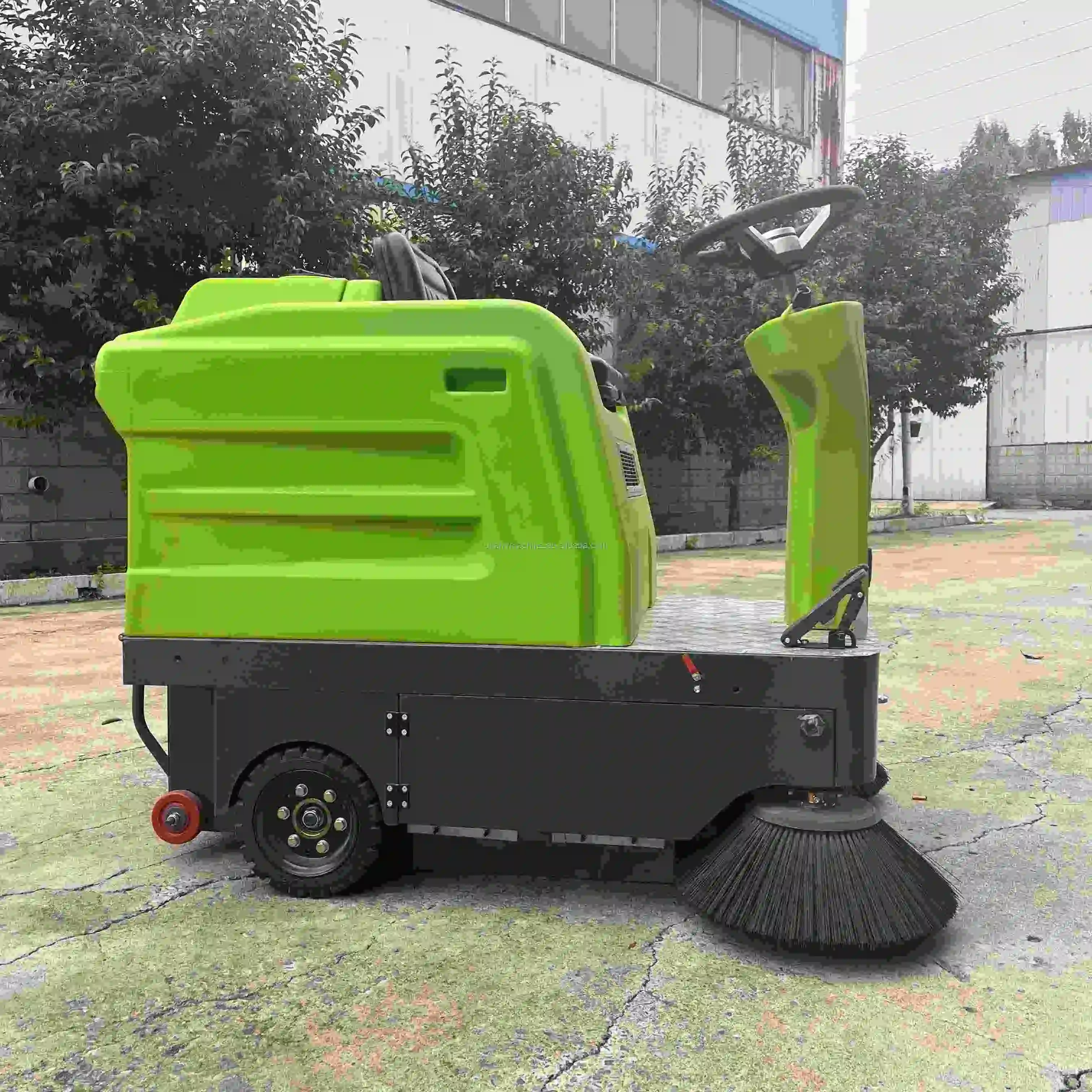Automatic Indoor Electric Riding Street Sweeper For Cleaning Vehicles And Outdoors Industrial Grade Sweeper