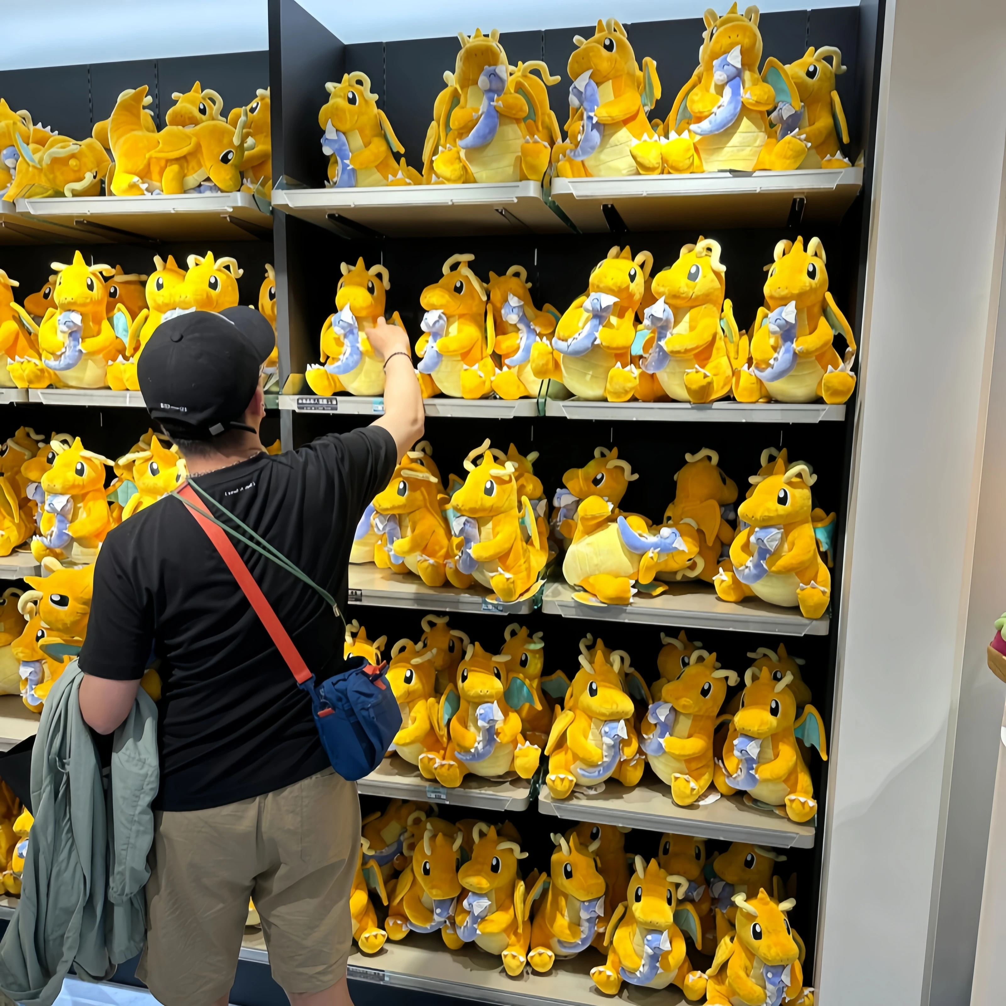 

Новая мягкая игрушка Pokemon Dragonite Kawaii Dragonite Dratini, плюшевая кукла, подушка с драконом, подарок на день рождения для детей, украшение дома