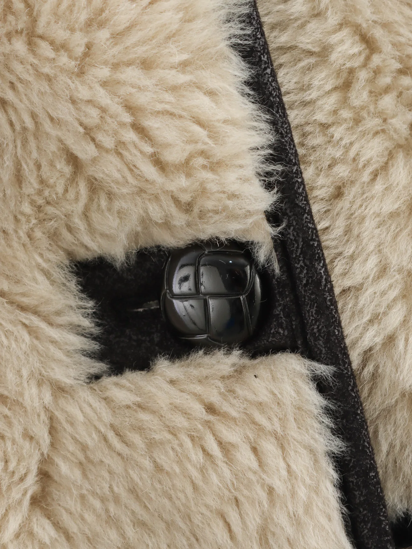 女性ファッションロングフェイクファーコート女性シックなターンダウンカラー秋冬暖かいアウターウェアレディシングルブレストポケットジャケット付き