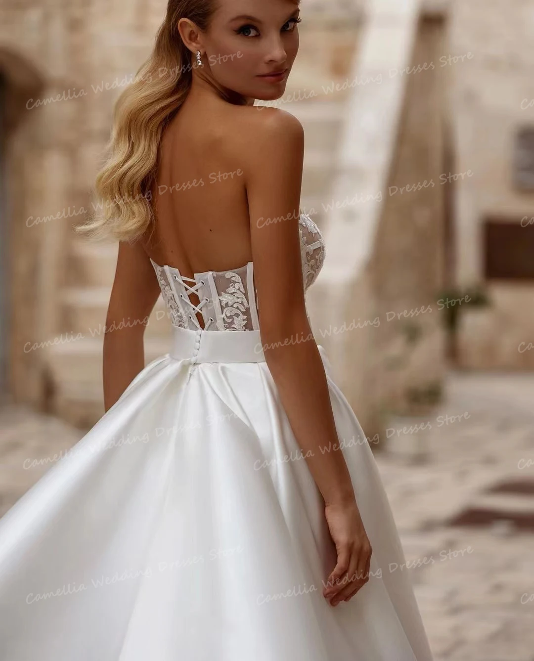 Luxury Satin Wedding Dresses Sexy Sweetheart Sleeveless Lace Up Women's Bridal Gowns Backless Sweep Train Elegant Vestidos 2024