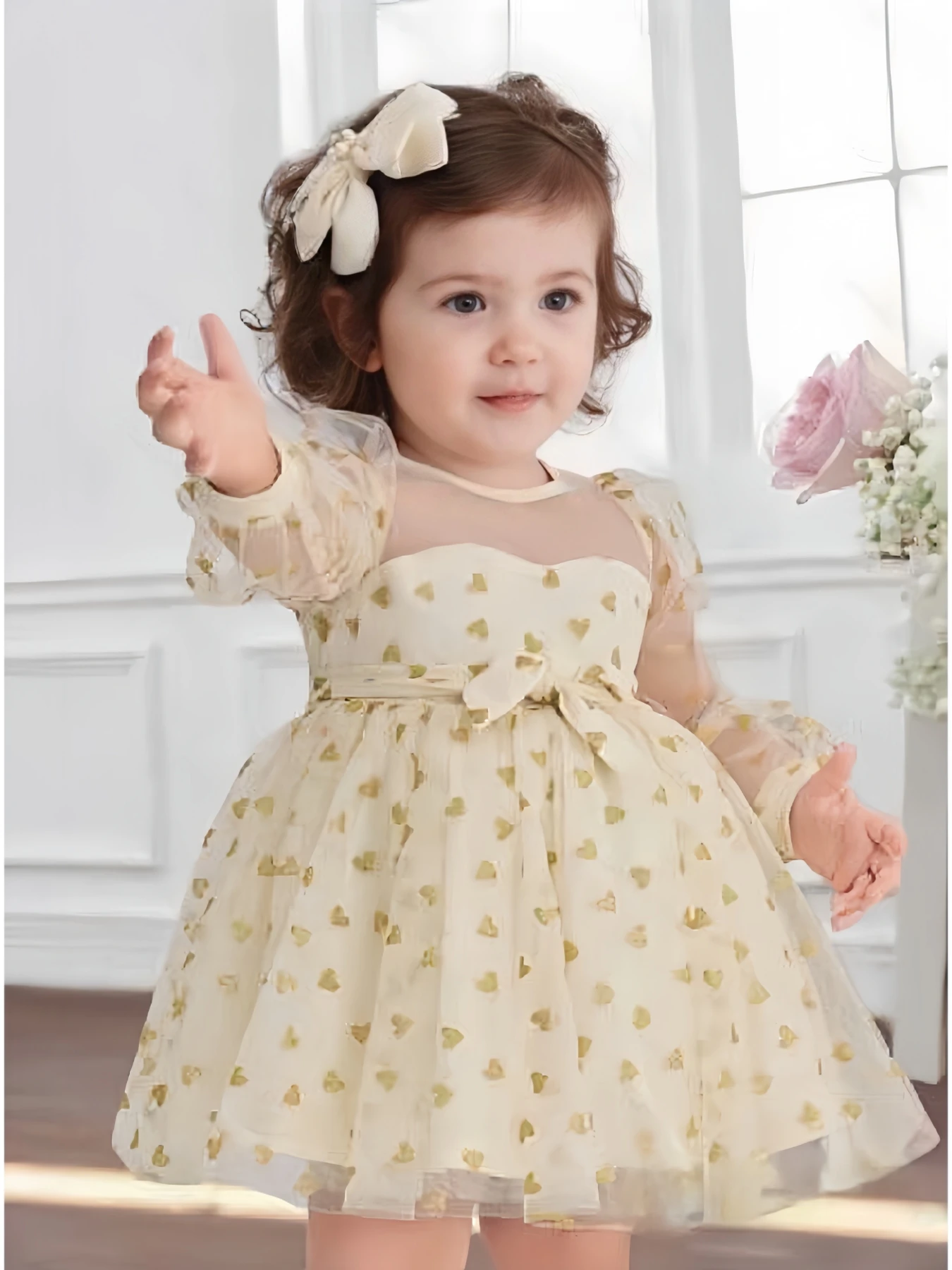 

Платье для малышей на День святого Валентина цвета шампань с сеткой и золотым тиснением в виде сердца, трендовое весенне-осеннее платье для малышей