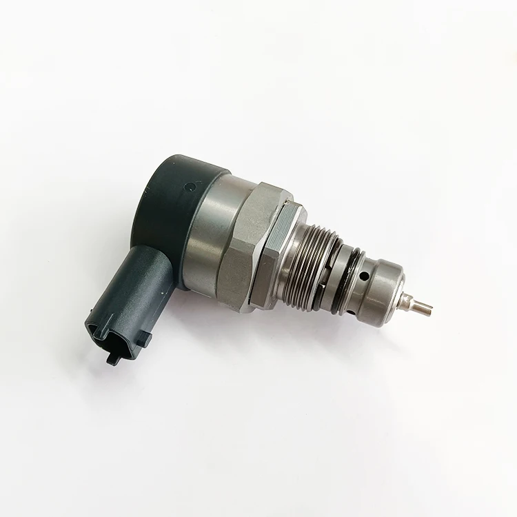 Common Rail Fuel Pressure Control Valve Regulator 0281006032 504384251 0281006017