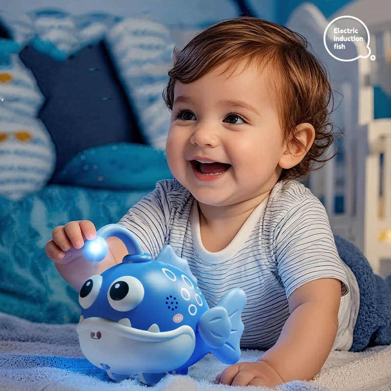 Elektrische sensor lantaarn vis kinderen tweeweg trek simulatie reptiel kleine vis speelgoed crashbestendig baby kruipen speelgoed cadeau