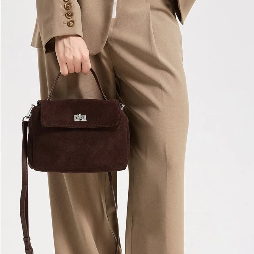 

2026 New Autumn Winter Women's Natural Suede Leather Crossbody Bag Luxury Designer Genuine Leather Commuting Messenger Bag