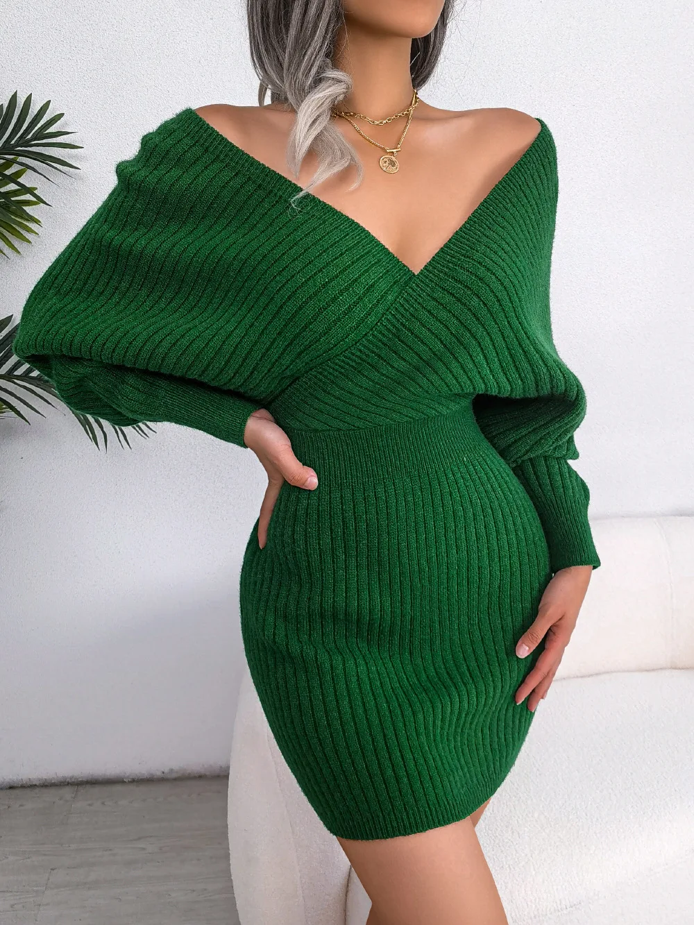 New autumn and winter sexy cross V-neck bat sleeve hip dress solid color fashion elegant female wool dress