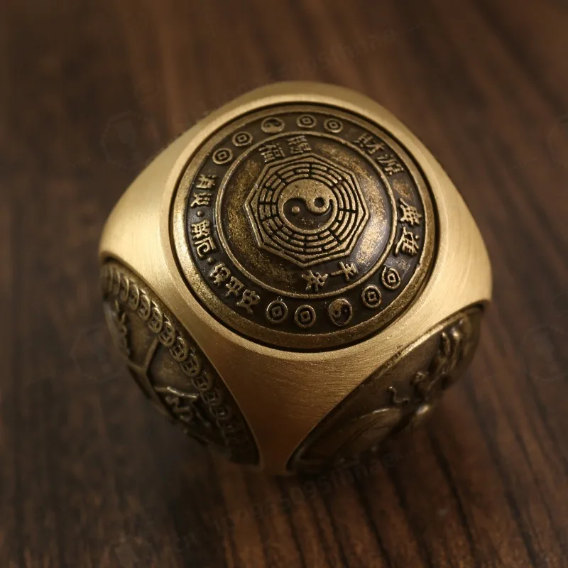 Brass six-sided round decompression ball turn hand to carry around a rotating game arts and crafts piece