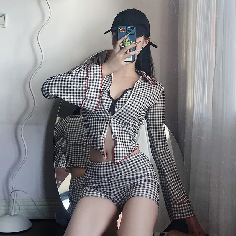 2024 Young Girls Pure Retro 3 Piece Swimsuit Women\'s Beachwear Korean Style Hot Spring Sexy Beach Bikini Set with Shorts Jacket
