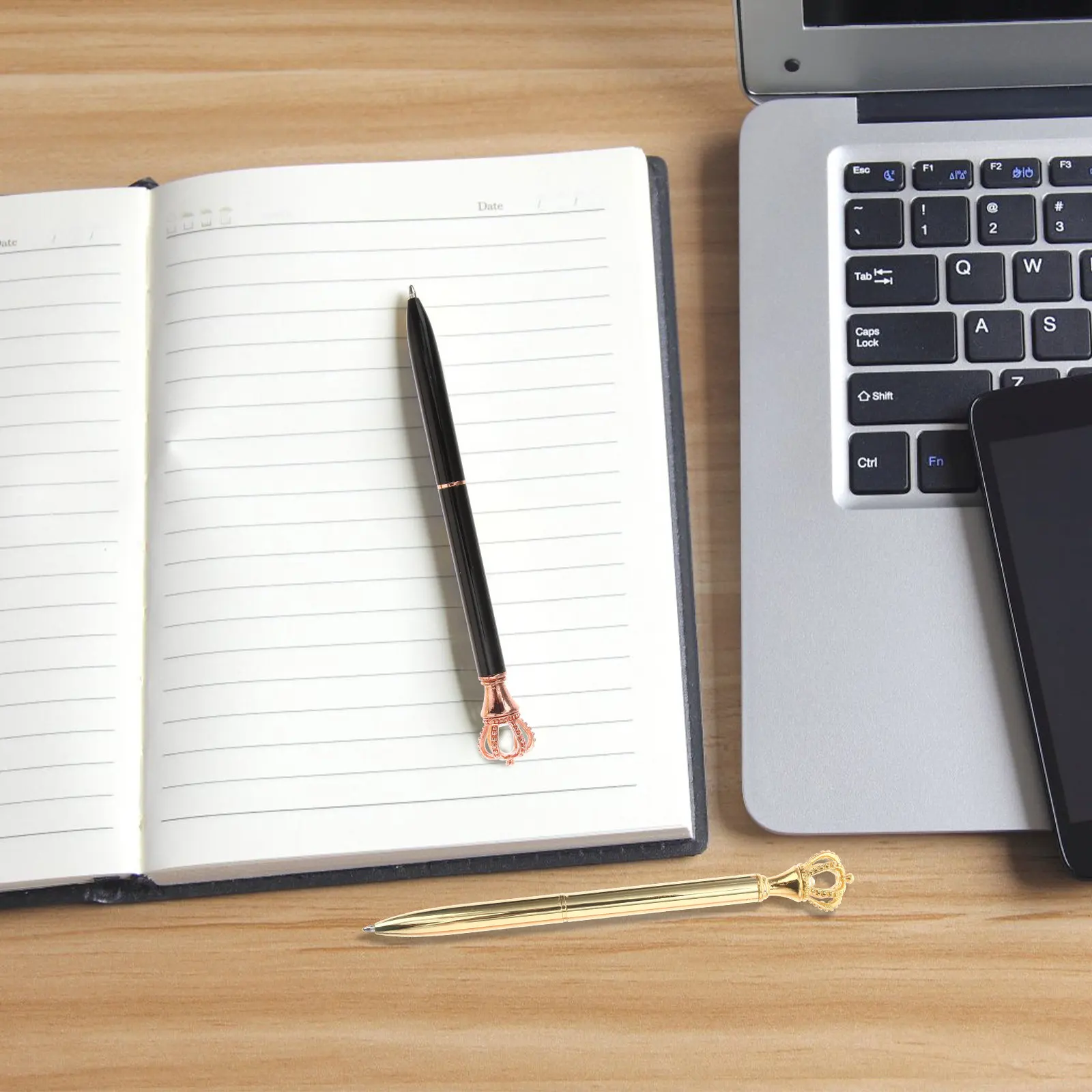 

Набор из 4 шариковых ручек с мультяшными коронами, креативный дизайн, быстросохнущие чернила, плавное письмо, для школы и студентов, металлические канцелярские принадлежности для подписи