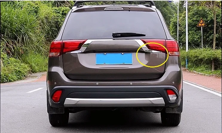 For Mitsubishi Outlander 2016-2021 Car Chromium Chrome Styling Car Rear Light Strips External Taillight Decoration Trim