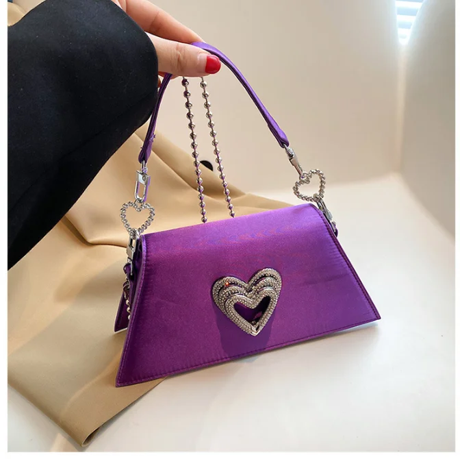 Rhinestone Heart Shaped Satin Handbags Women Boutique Bling Crystal Trapezoid Evening Clutch Purses Wedding Party Purple Handbag