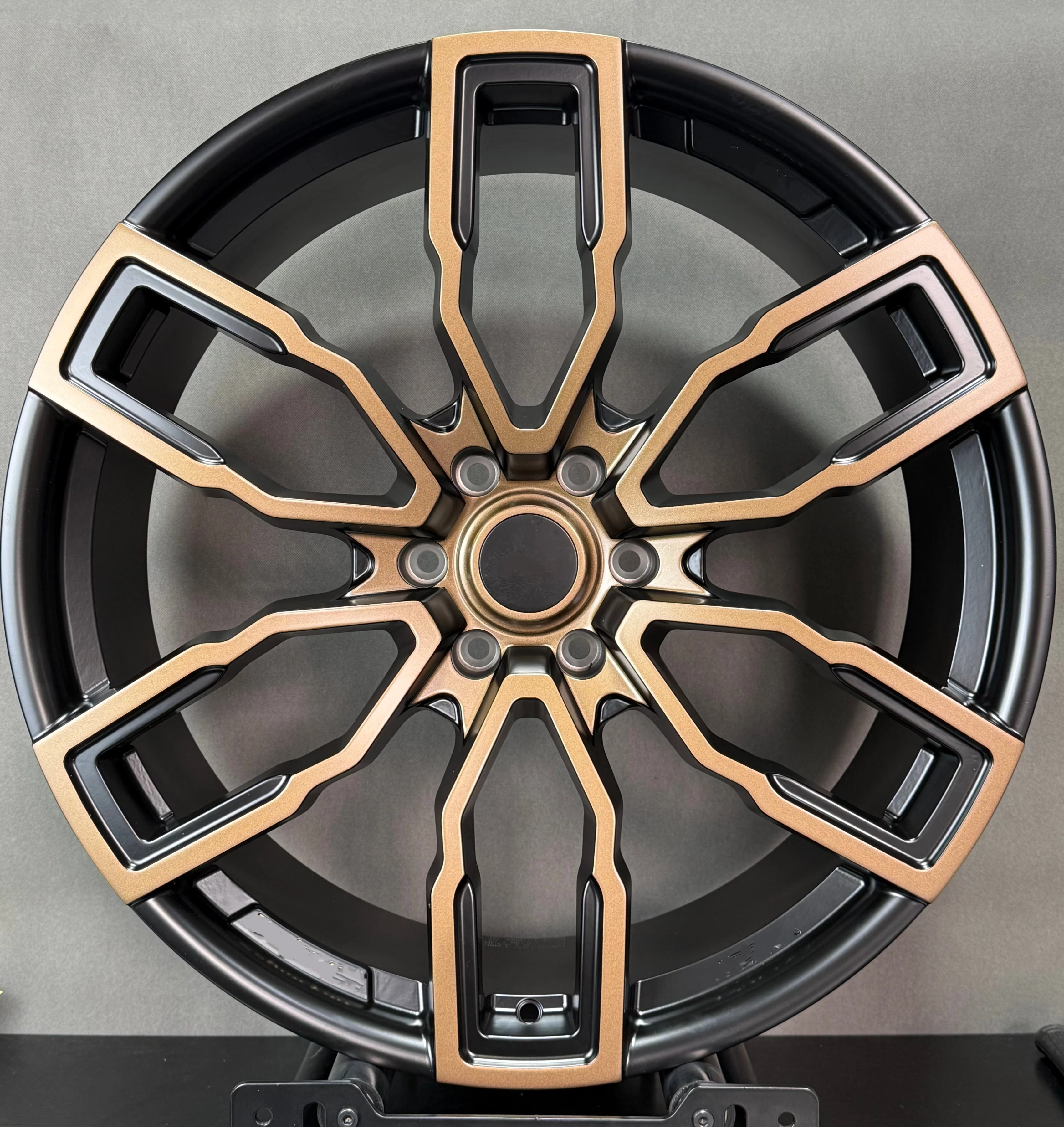 

High end private customization 16-28 Inch Two-Tone Forged Wheels, Matte Bronze & Black 2-Piece Rims for Passenger Car Retrofit