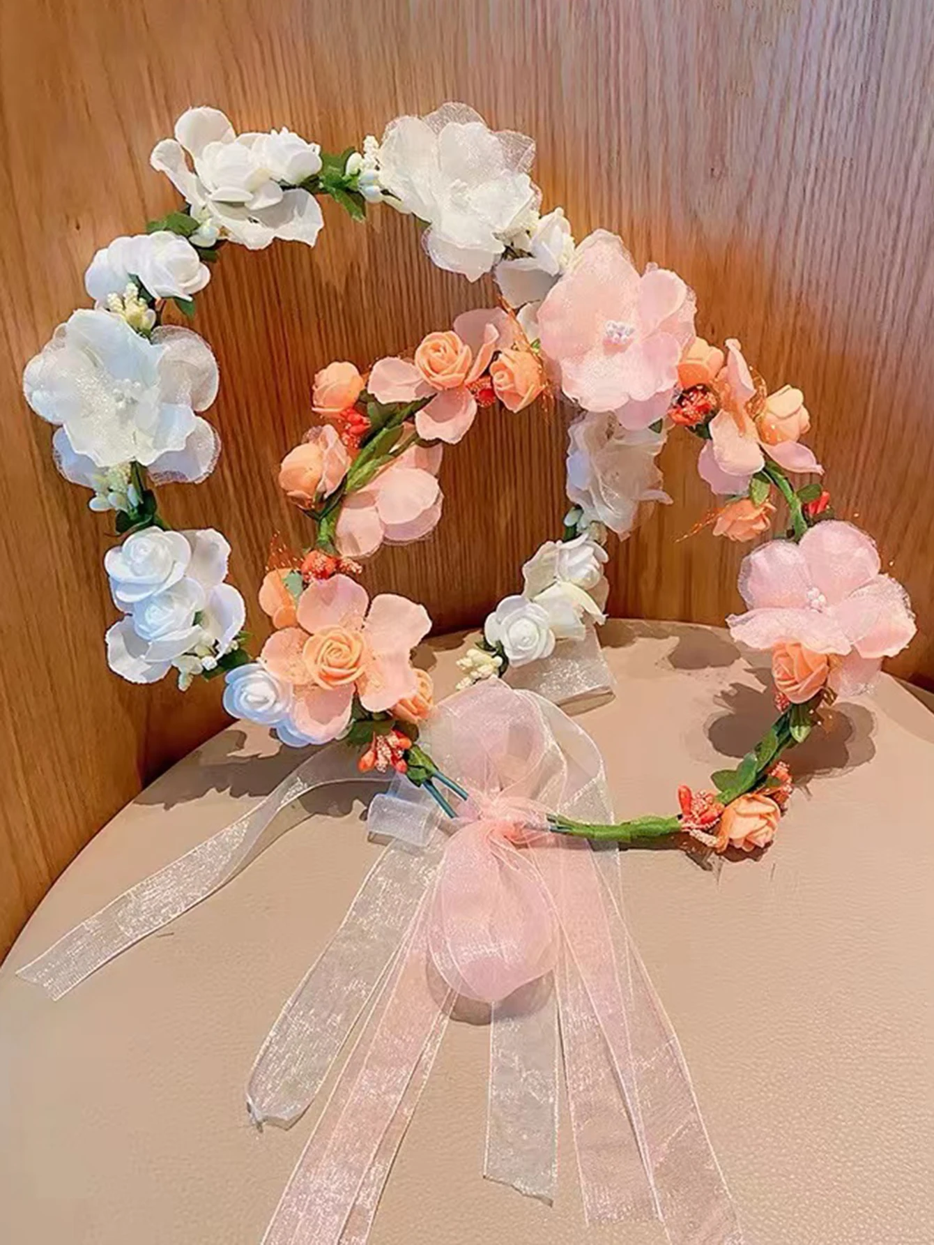 Simulation rattan woven hard wire wreath headdress Korean Mori super fairy bride bridesmaid decorated hairband headdress.