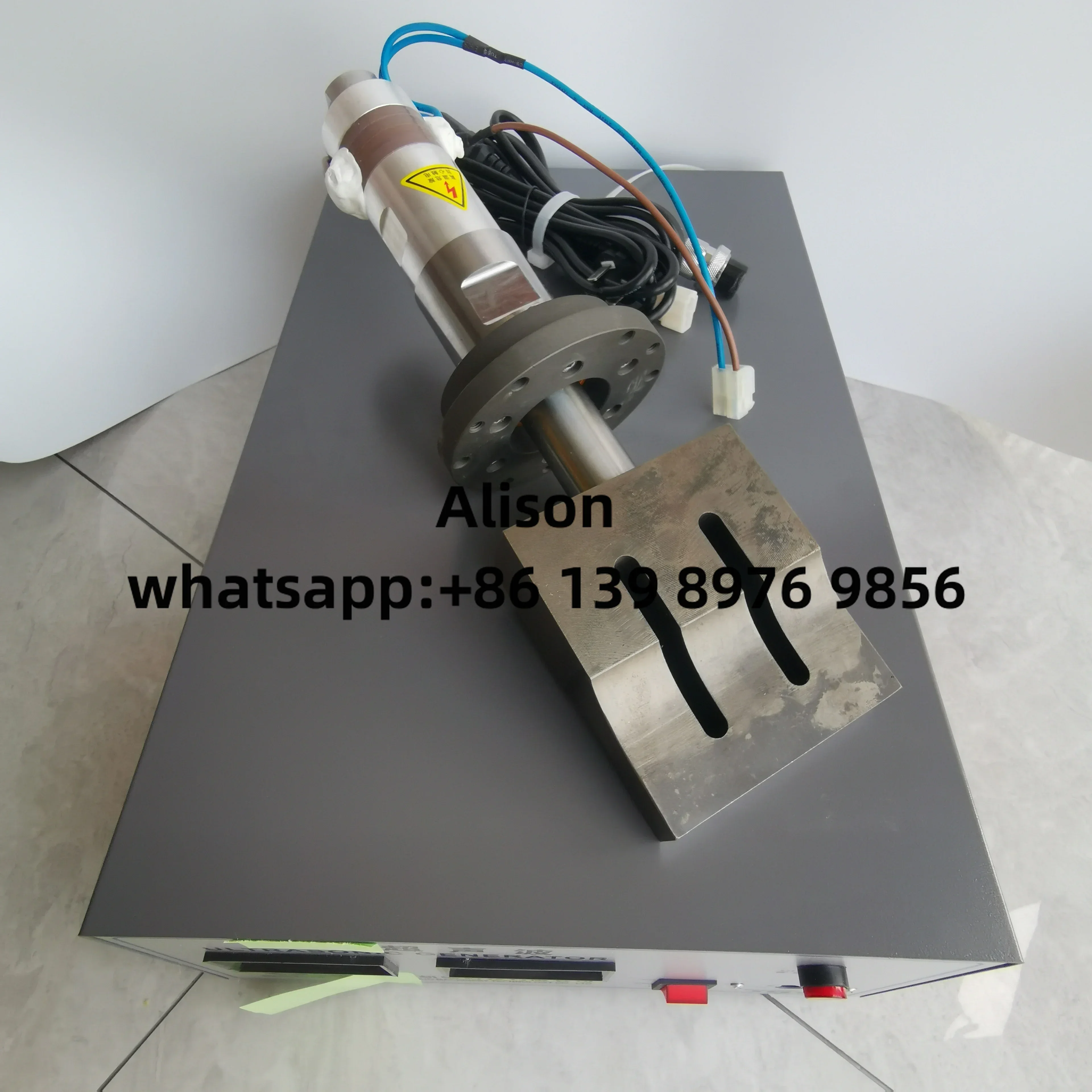 20K 2000w with 110x20mm*125mm OR 54mm round horn flange Welding Machine Ultrasonic Transducer Generator case for welding