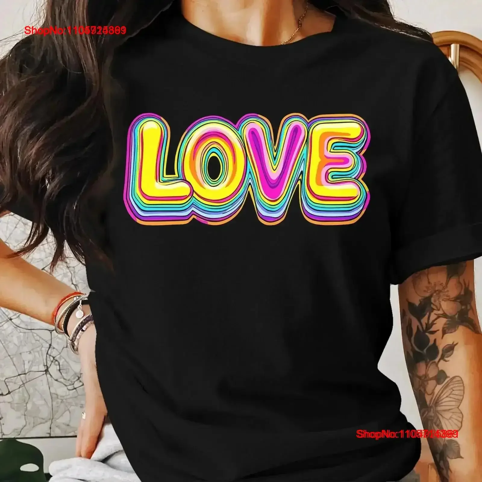 T-shirt Lettres Arc-en-ciel Amour, Design Vibrant, Imprimé Rétro Coloré, Style Audacieux, Effet Délavé Vintage, Légèrement Respirant, Tendance