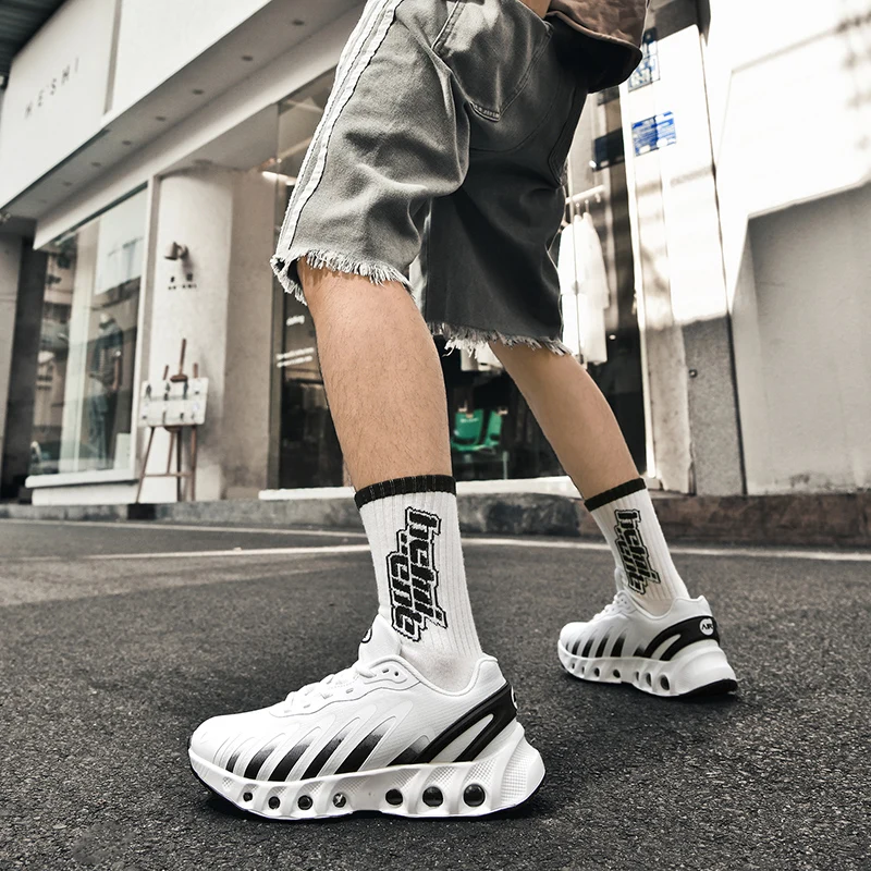 

Men'S Sports Running Shoes With Soft Sole Comfortable Carbon Plate And Air Cushion Design Shock-Absorbing Sports Men'S Shoes