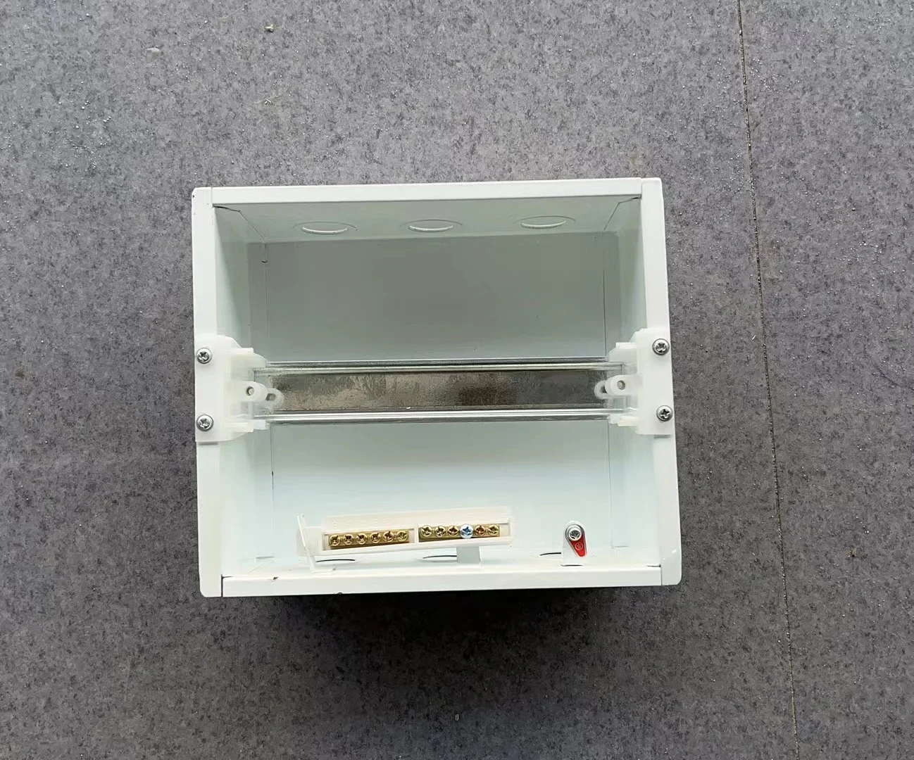 Plastic Cover And lron Base Meilan MCB Distribution Box For Household Light Air Switch Lighting Indoor Electrical Enclosure Box