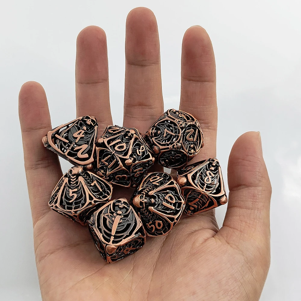 7Pcs/Set DND Hollow Copper Metal Dice Polyhedral D&D Dice D+D Used For Dungeon and Dragon Pathfinder Role Playing Game(RPG)/MTG