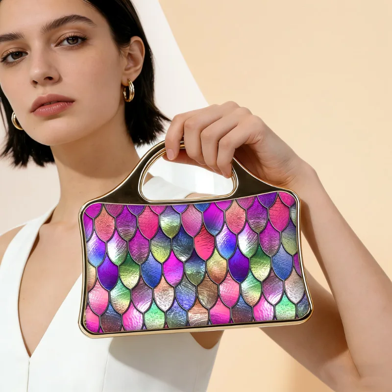 

Новая маленькая сумка для мобильного телефона, сумка для вечернего выхода, сумочка, модный тренд, легкая роскошь, высококачественная креативная сумочка.