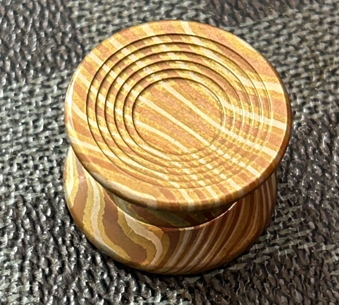 Used EDC mokume button 24.5*16mm Fingertip gyroscope Decompression toys