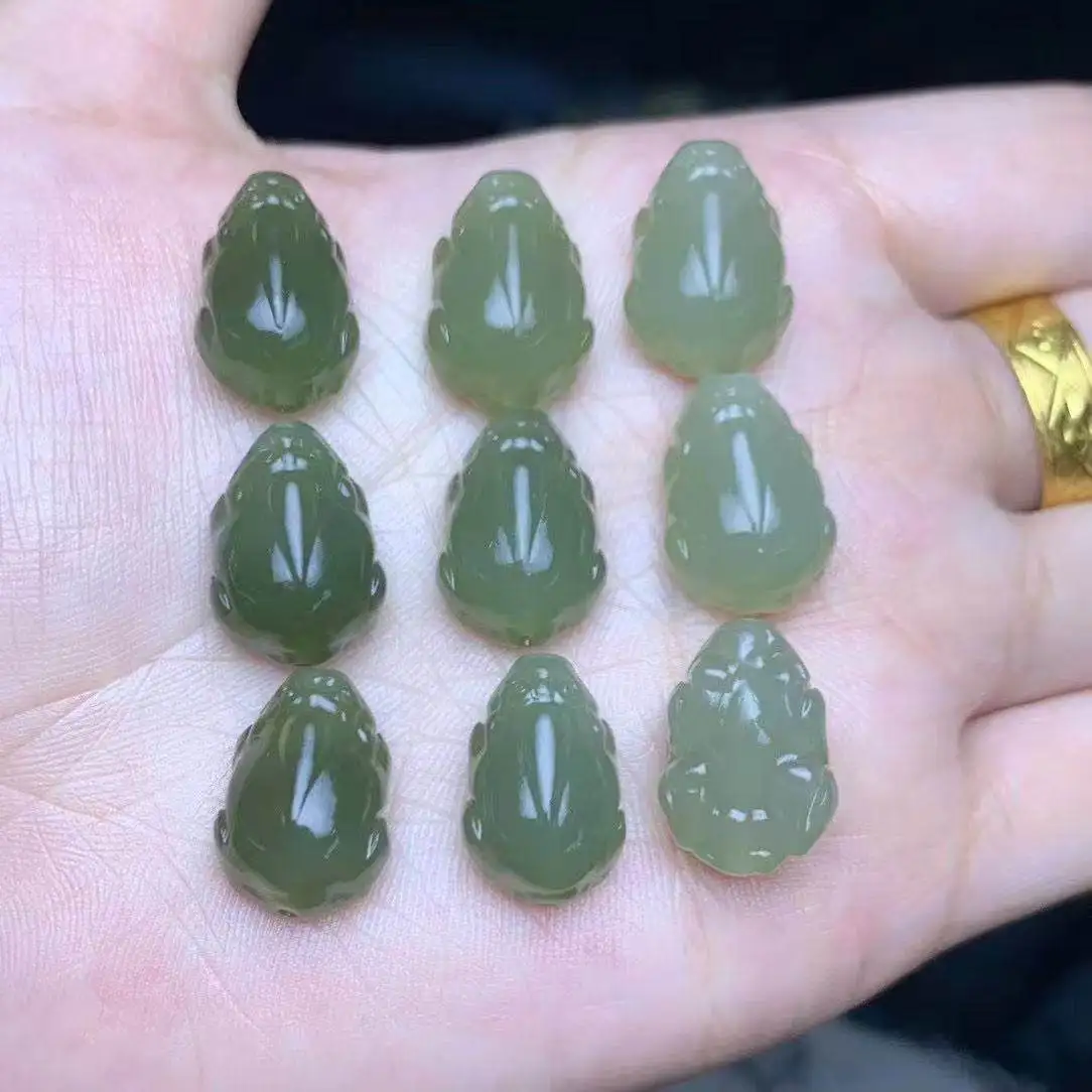 

Натуральный нефрит Хэтянь, материал из Цинхая, сапфировый кулон Пи Сю для мужчин и женщин, в подарок маме.