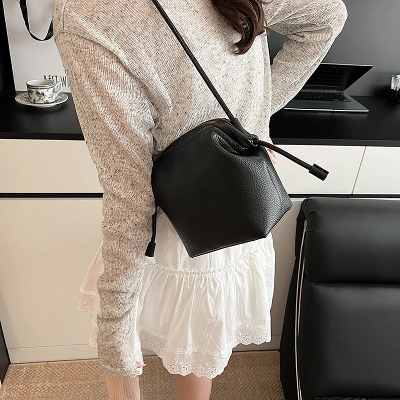 حقيبة كروس واسعة لعام 2025، محفظة كتف عصرية للنساء، حقيبة كتف للهاتف، حقيبة مربعة بسيطة، حقيبة أنيقة ليلاً ونهارًا #2