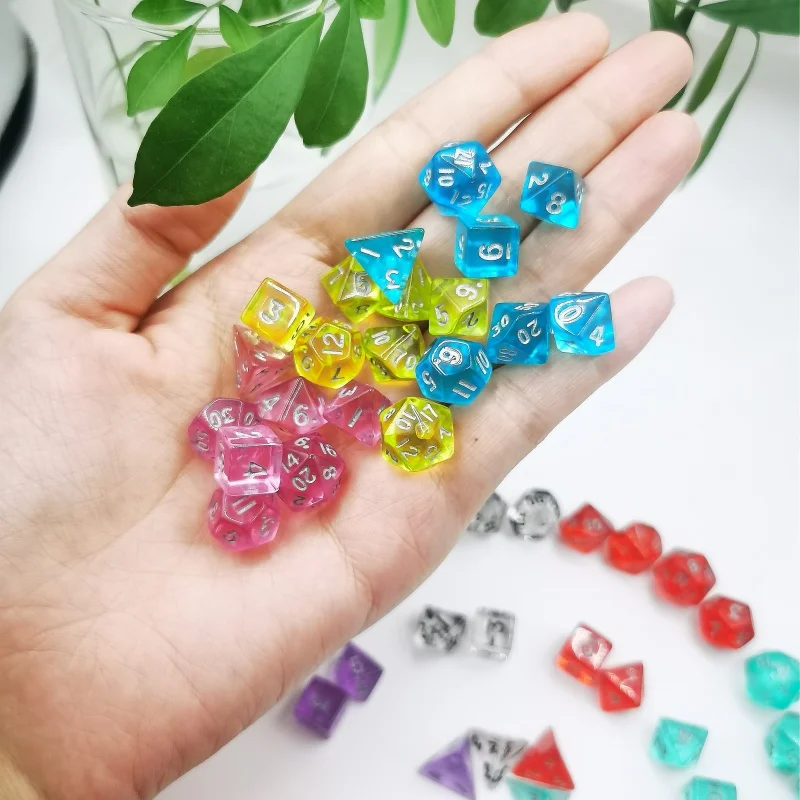 

Мини-кубики DND, акриловые многогранные мини-кубики TRPG, прозрачные красочные 7 шт./компл. для игр DND или COC