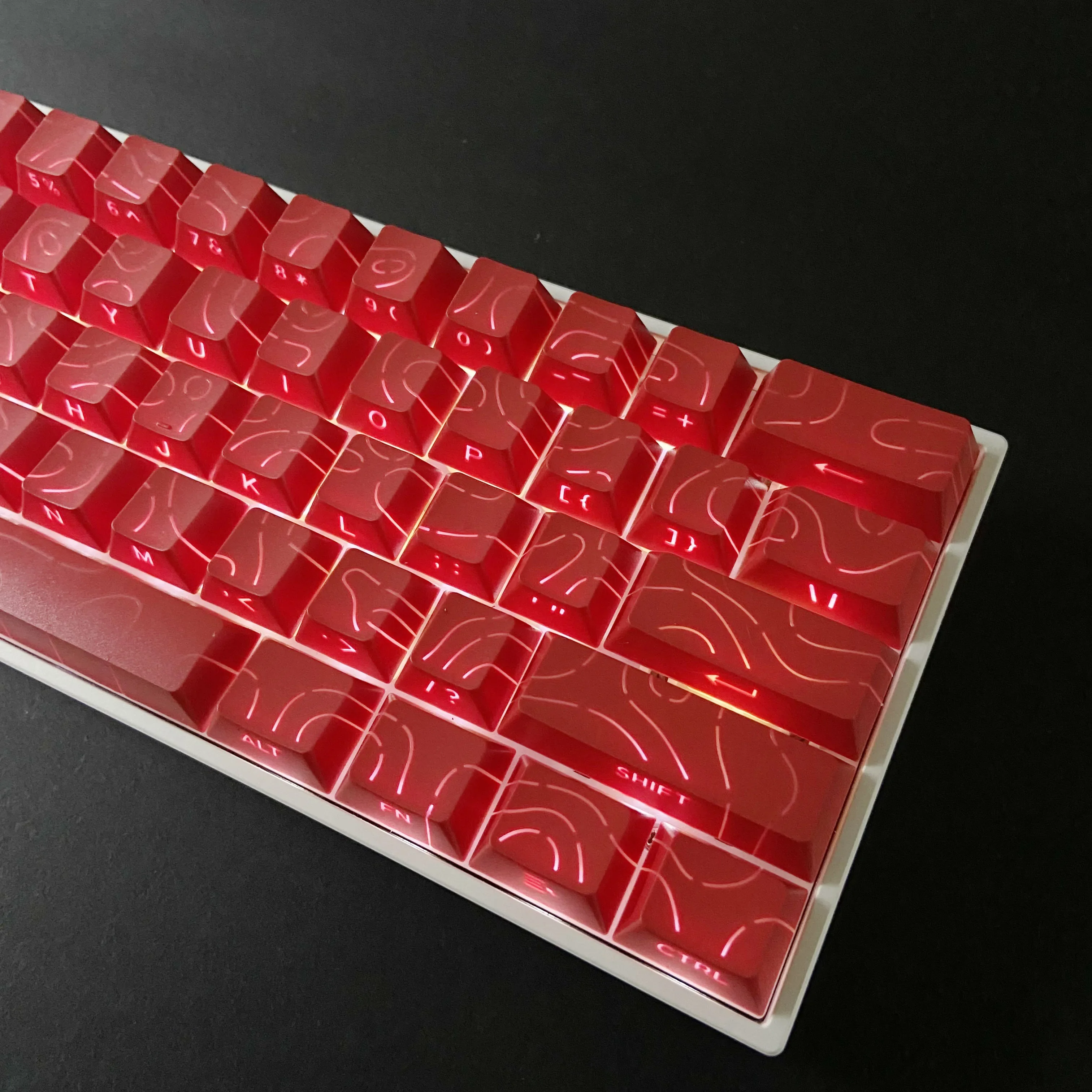 

Lines Keycaps Red Pink Blue White Black 97/133 Keys Side-Legend Customer key caps for 60 61 65 75 82 84 87 Mechanical Keyboard