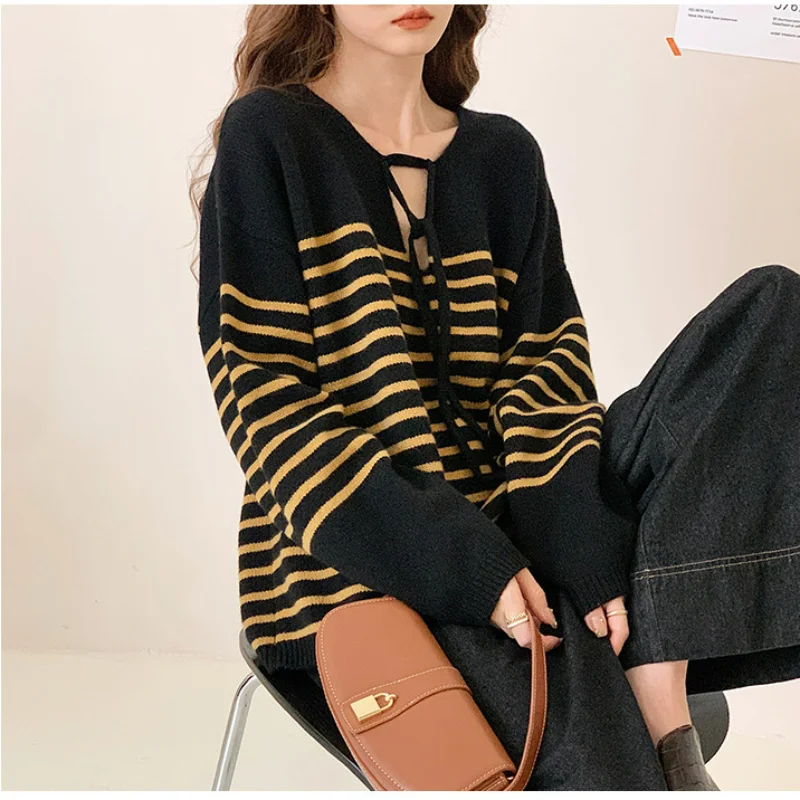 Autumn Striped V-neck Wool Sweaters Contrast Color Long-Sleeved Women Loose Jumpers Pullover Lace Up Soft Skin-friendly Knitting