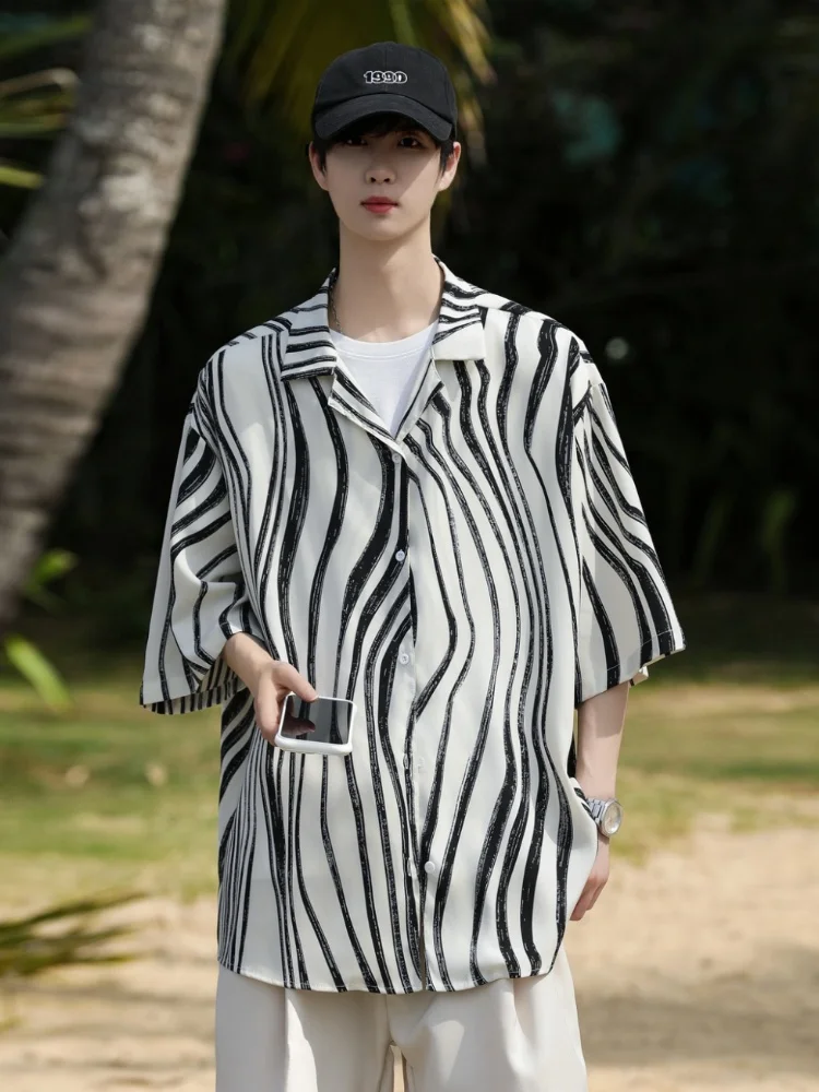 

Мужская летняя тонкая свободная рубашка из ледяного шелка с полосками под зебру, в американском ретро-стиле, с коротким рукавом