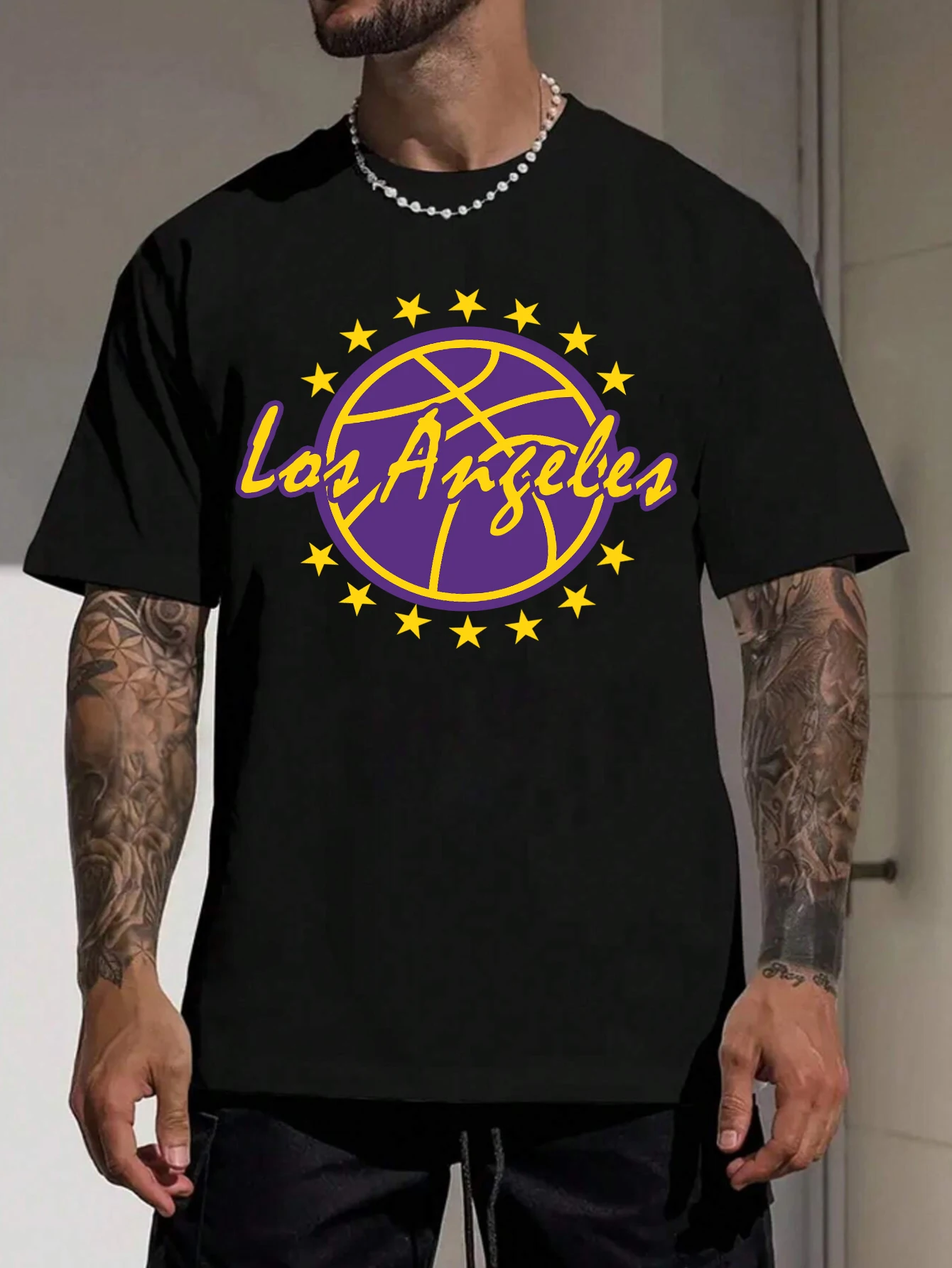 

American-style Basketball T-shirt for Men Short-sleeved Summer Basketball Jersey Sports Top with Slight Elastic Stretch