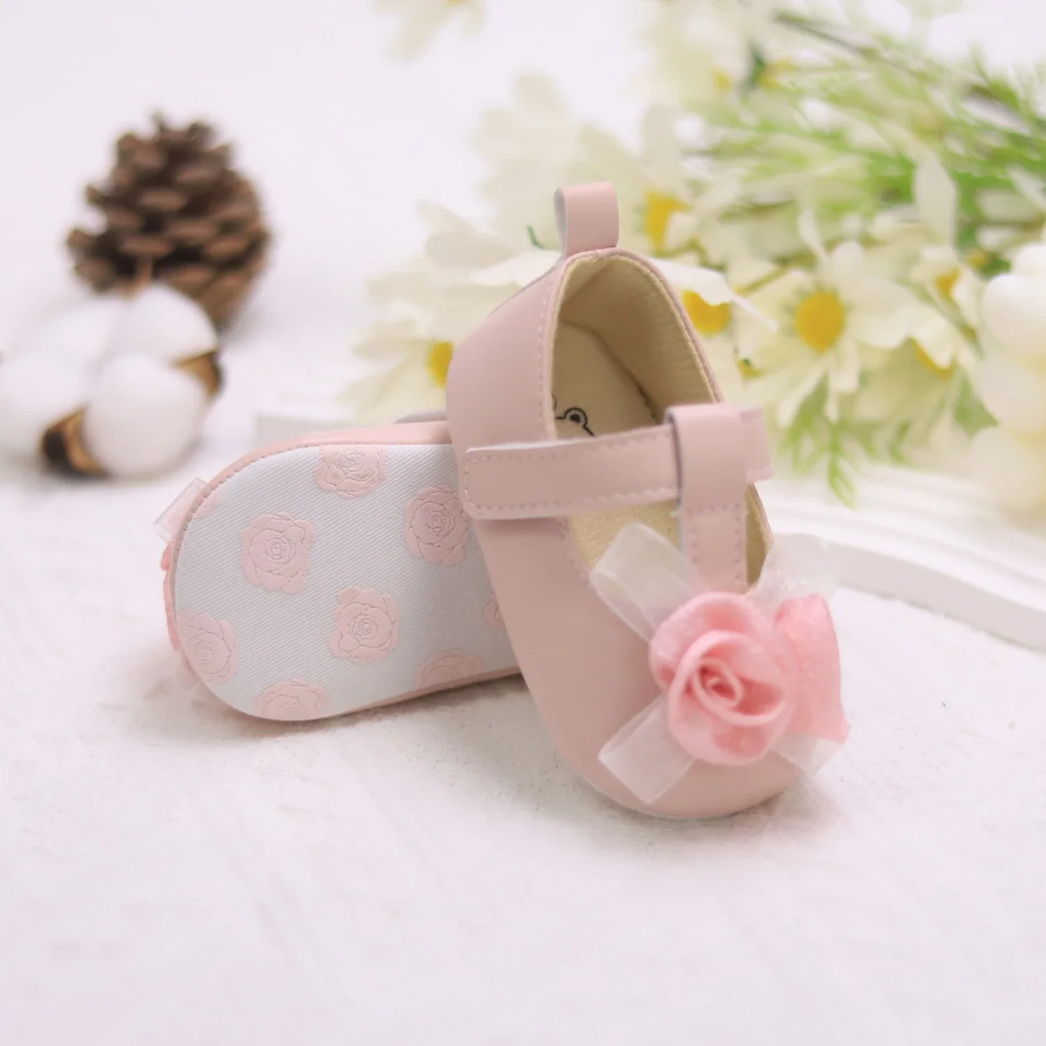 Baby toddler shoes, fashionable rose baby girl casual step shoes, light and non-slip, suitable for daily & vacation wear, spring