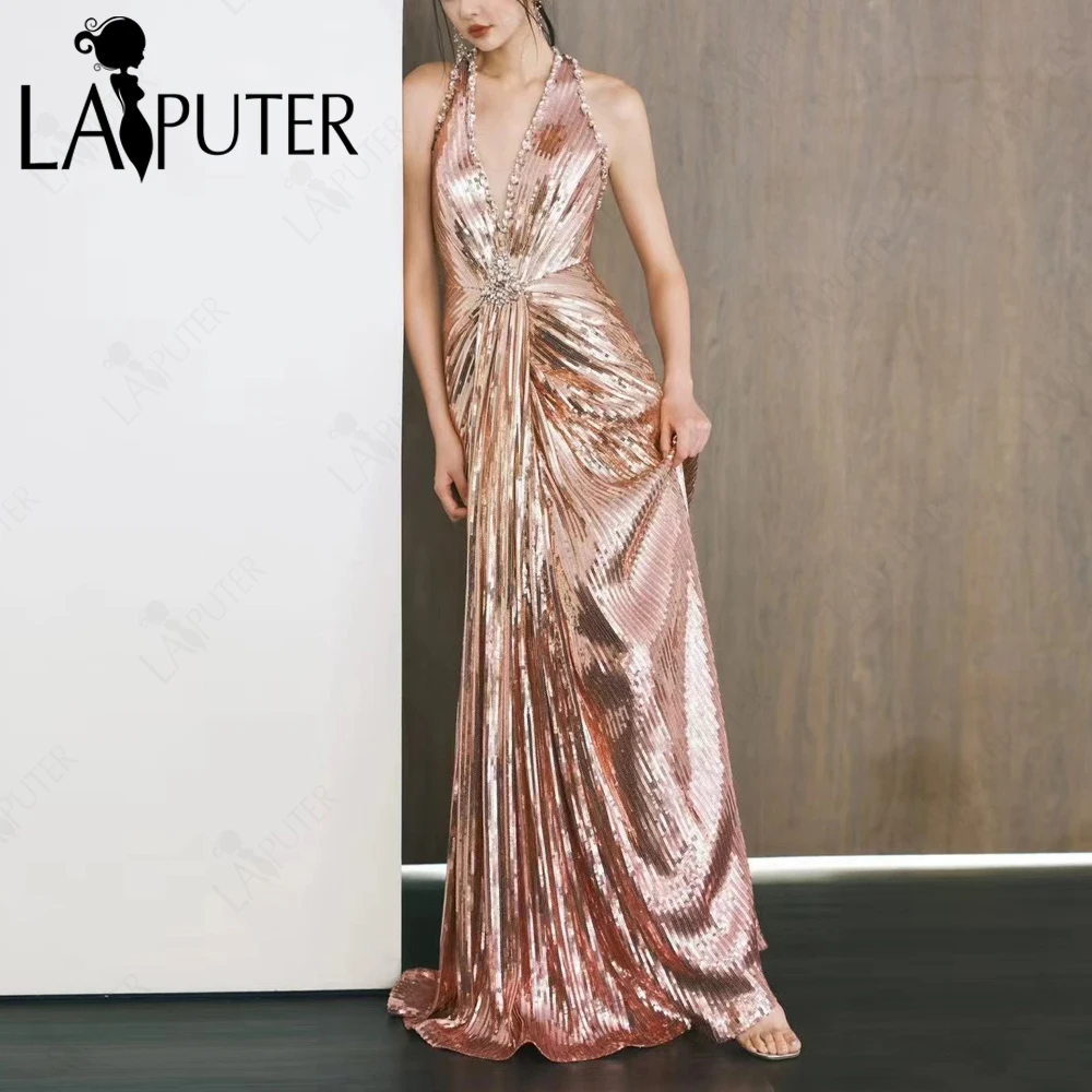 ピンクゴールドのマーメイドイブニングドレス,ストライプとスパンコール,ホルターネック,クリスタルビーズのエッジ,Vネック,ボールガウン,フォーマルな有名人の衣装