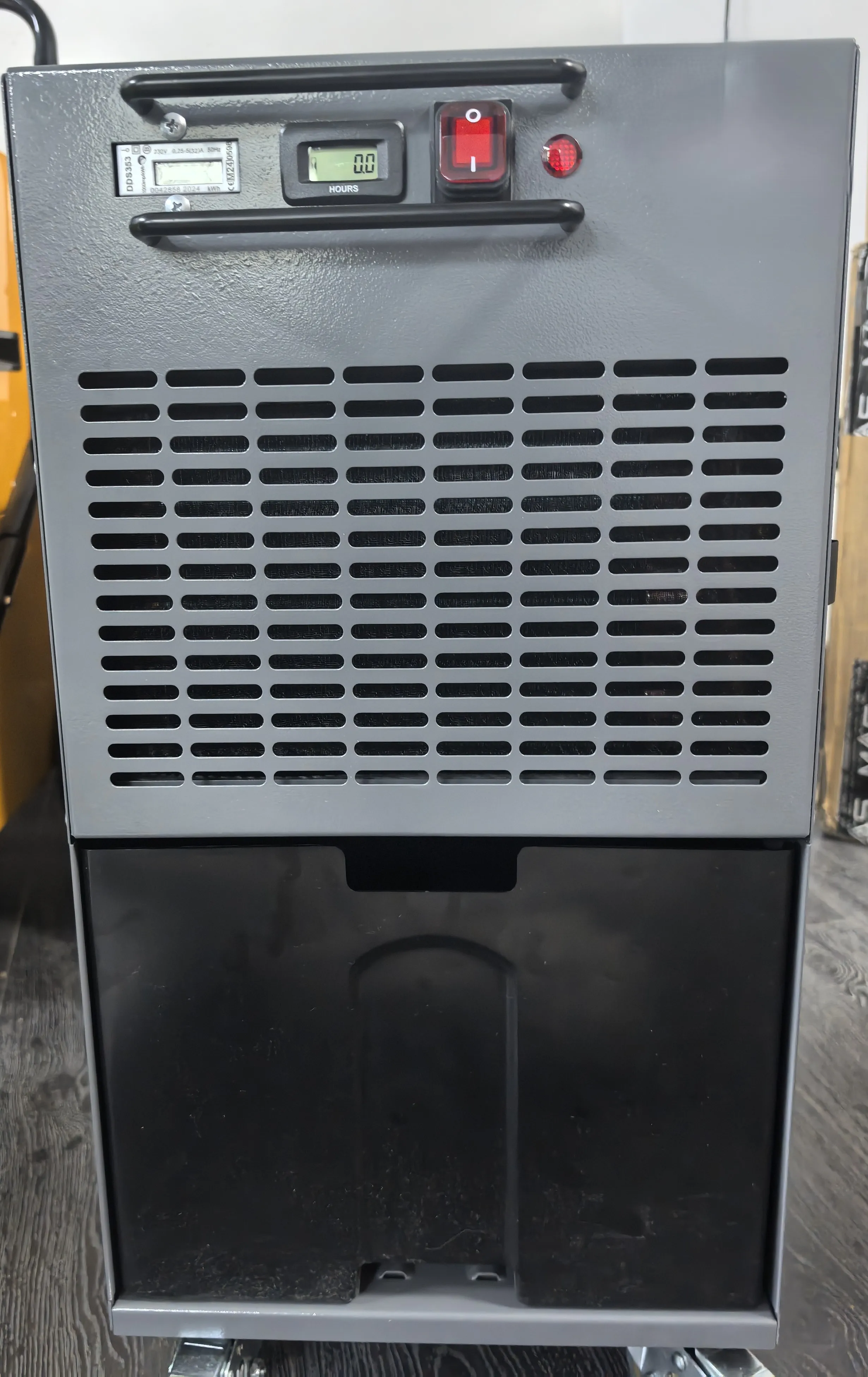 Deshumidificador 30L/D para edificios agrícolas 75 ECO MID Medidor Ampere Medidor de tiempo Medidor de horas