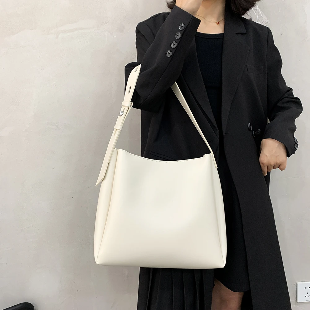 Women PU Handbag Purses Fashion Shoulder Bag and Purse Set Large Capacity Satchel Hobo Bag Tote Bag and Clutch Set Commuting Bag