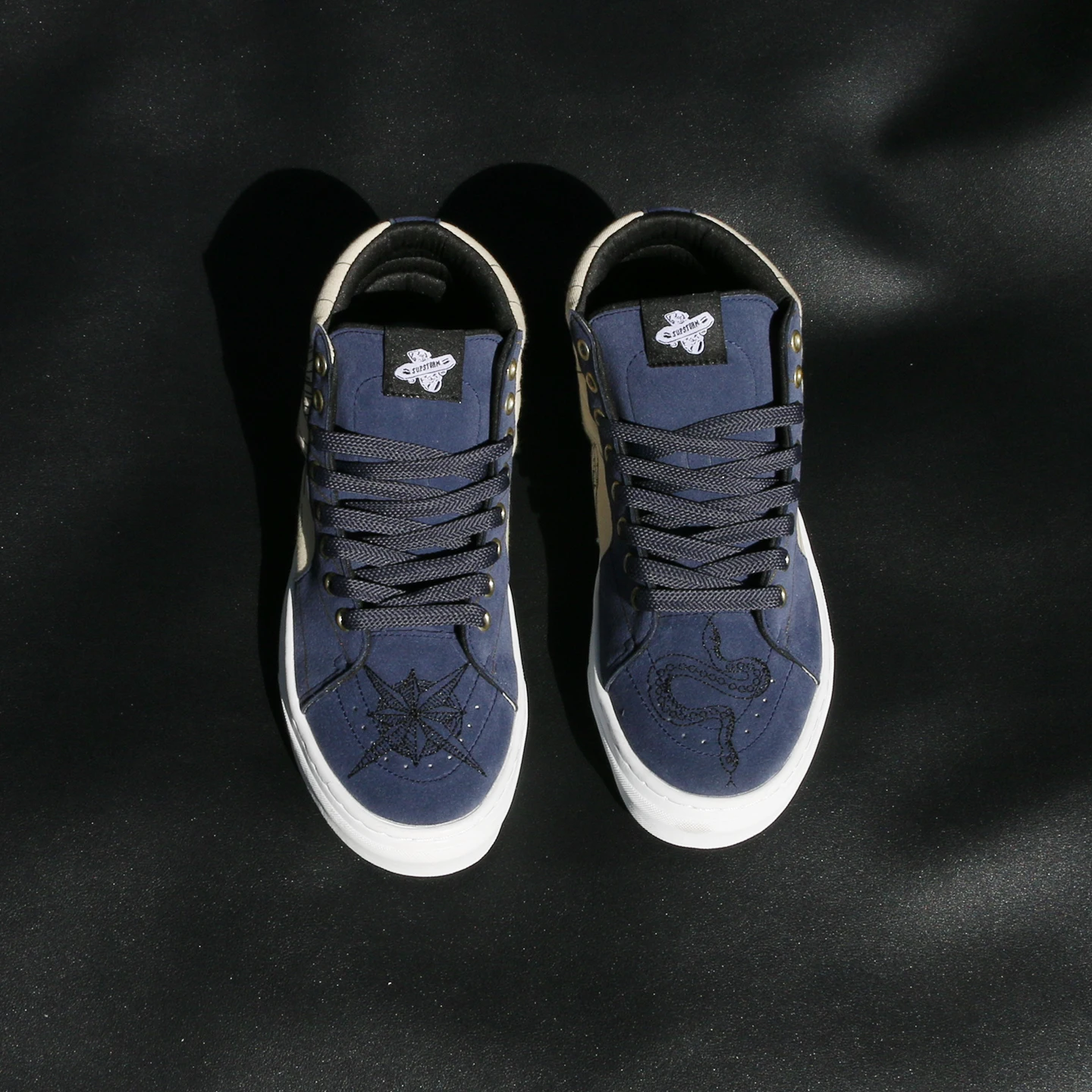 Men'S Shoes Navy Blue - รองเท้าผ้าใบหุ้มข้อสูงสีน้ำเงินกรมท่า ระบายอากาศได้ดี สำหรับฤดูใบไม้ร่วงและฤดูหนาว รองเท้าผู้ชายทันสมัย รองเท้าลำลอง รองเท้าผ้าใบหุ้มข้อสูงอเนกประสงค์