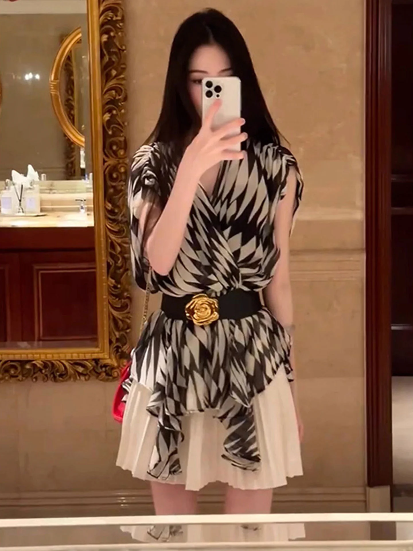 

Белая асимметричная короткая юбка Ele Bla для женщин, модный дизайн, летняя, в корейском стиле, прямого кроя