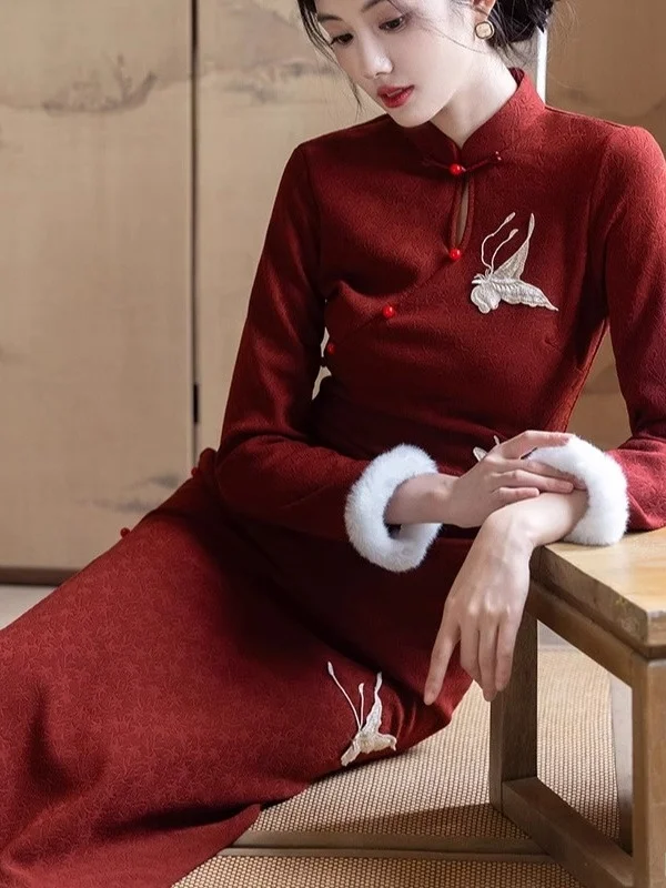 

Faionable Young Chinese Sle Long Sve Qipao Daily Wear Ultra Soft Artistic Long Thi Warm Pure Color Qipao