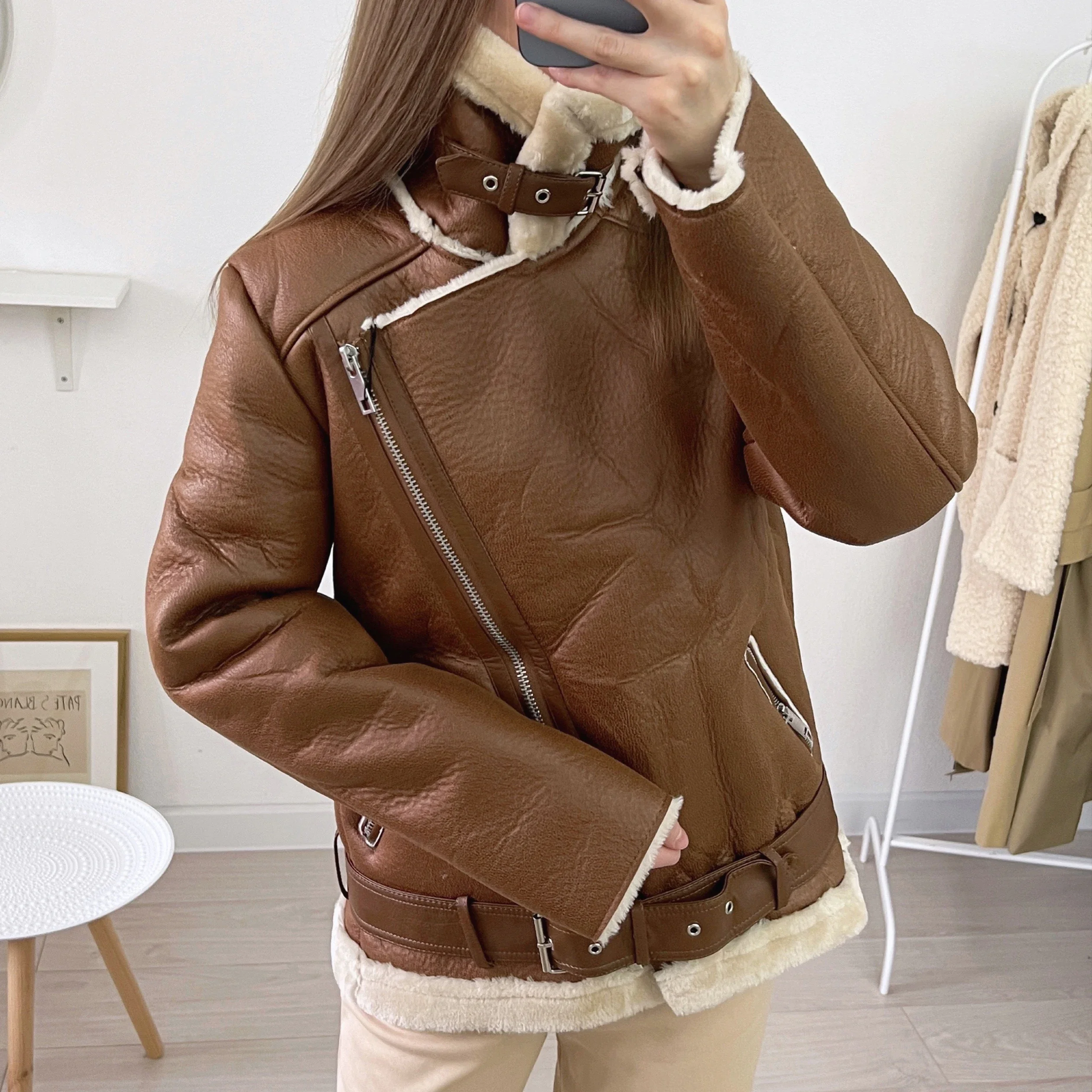 New Warm Women Faux Fur Jacket Winter Casual Streetwear Leather Buckle Solid Comfortable Fashion Loose Female Thick Outwear