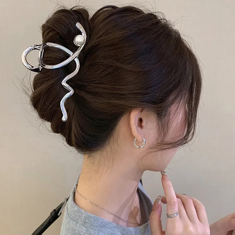 Metal Geometric Hair Claw Crab Hairpins Fashion Cross Hair Clips Barrettes Women Girls Korean Ponytail Clip Hair Accessories