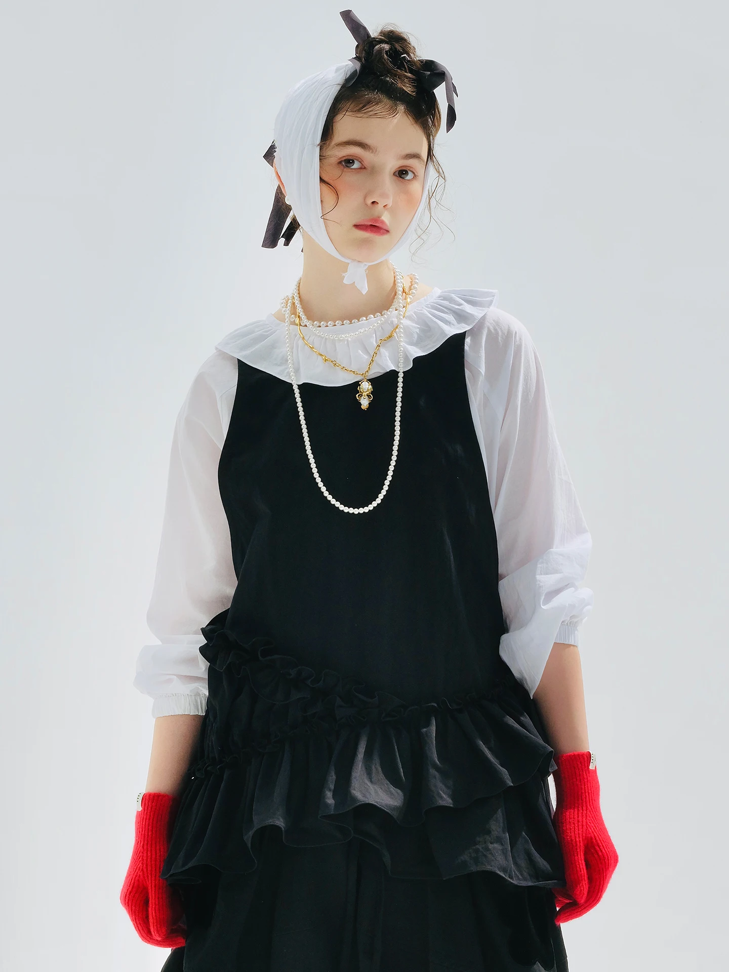 

imakokoni 2025 Autumn Style Literary Casual Plaid Pullover Blouse with Slit Back and Sleeveless Lace V-Neck Top255144