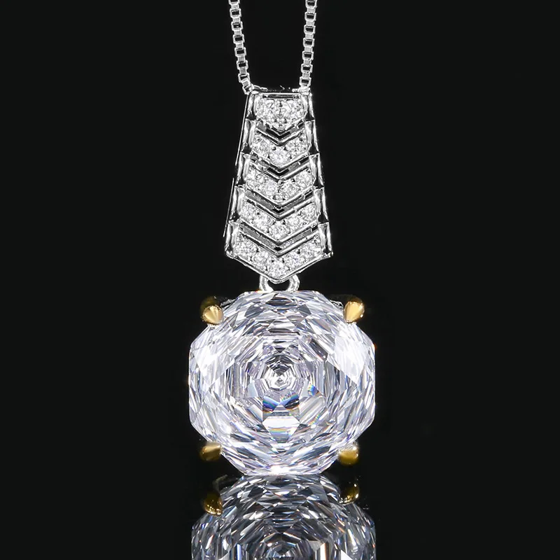 

Sparkling Geometric - Style Gemstone Necklace: A Fashionable and Luxurious Choice