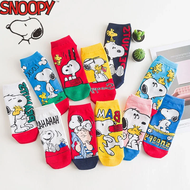 Calzini di cotone del fumetto Snoopy calzini sportivi traspiranti calzini di cotone a tubo lungo Skateboard Casual uomo donna coppie calzino di moda