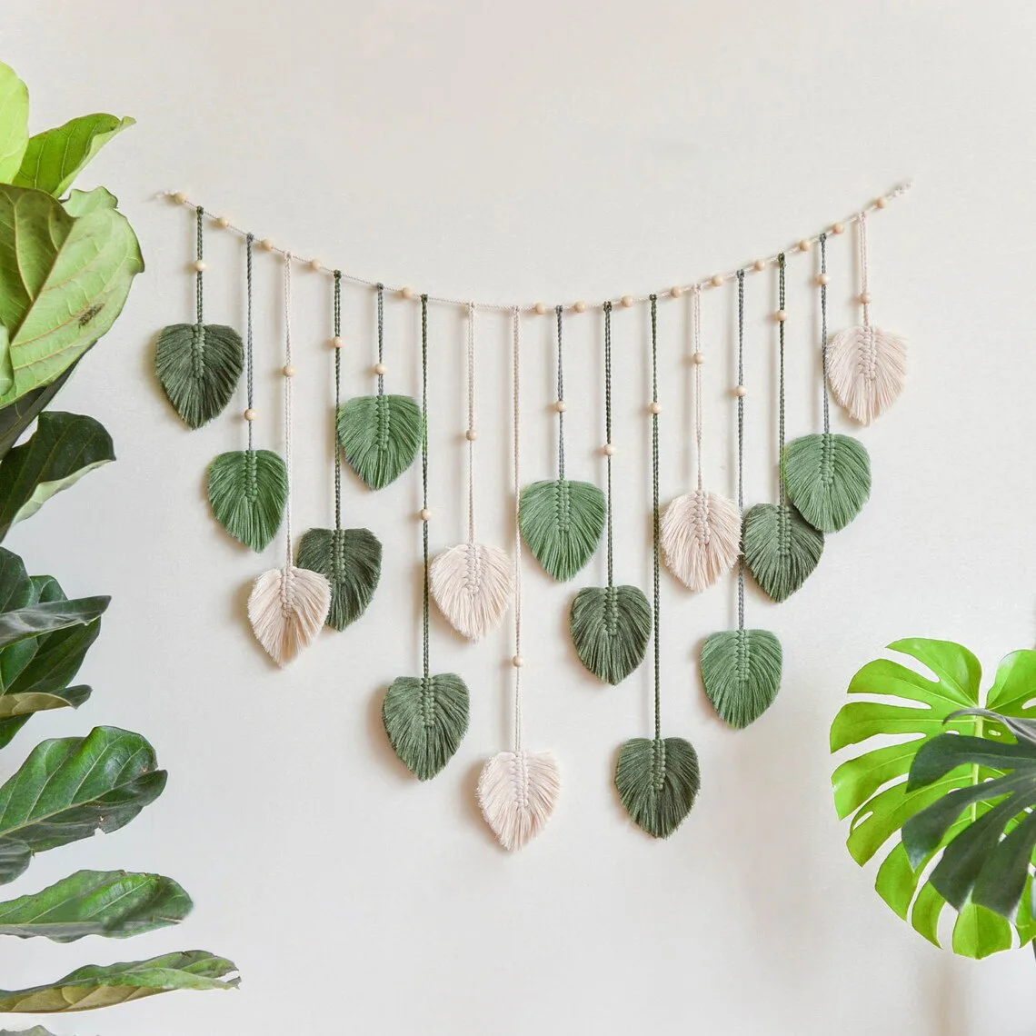 Modern Minimalist Leaf Tassel Wall Hanging Decorations Iron Material Sofa Background Wall Photo Storage Children's Room Decor