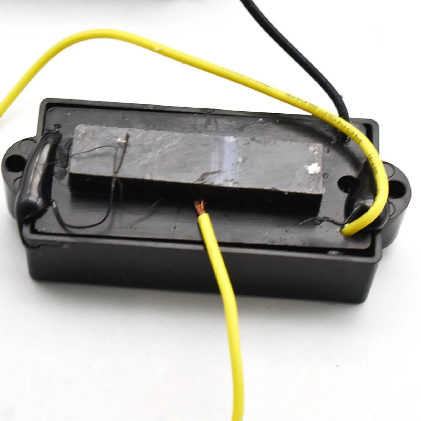 Closed Ceramic Humbucker Pickup Precision P Bass 4 String Accessory for Sound Clarity Stage Performance