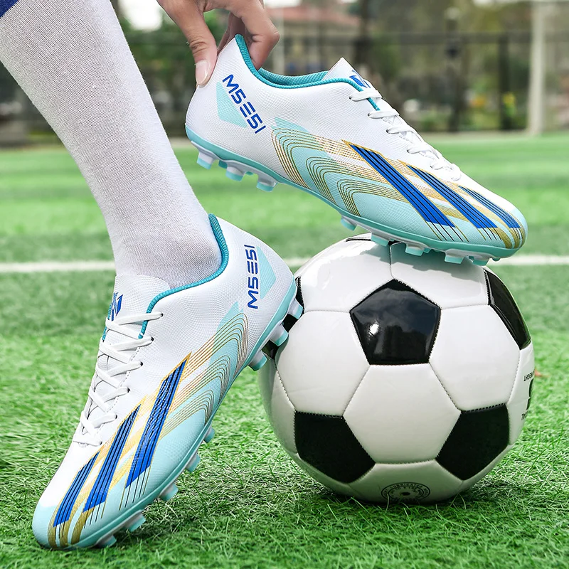 -New campus youth nail breaking football shoes training shoes