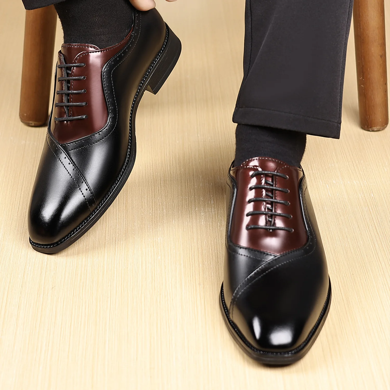 Britain Gentleman Fashion New Men Pointed Black Brown Lace Up Casual Shoes Male Formal Wedding Dress Footwear Zapatos Hombre