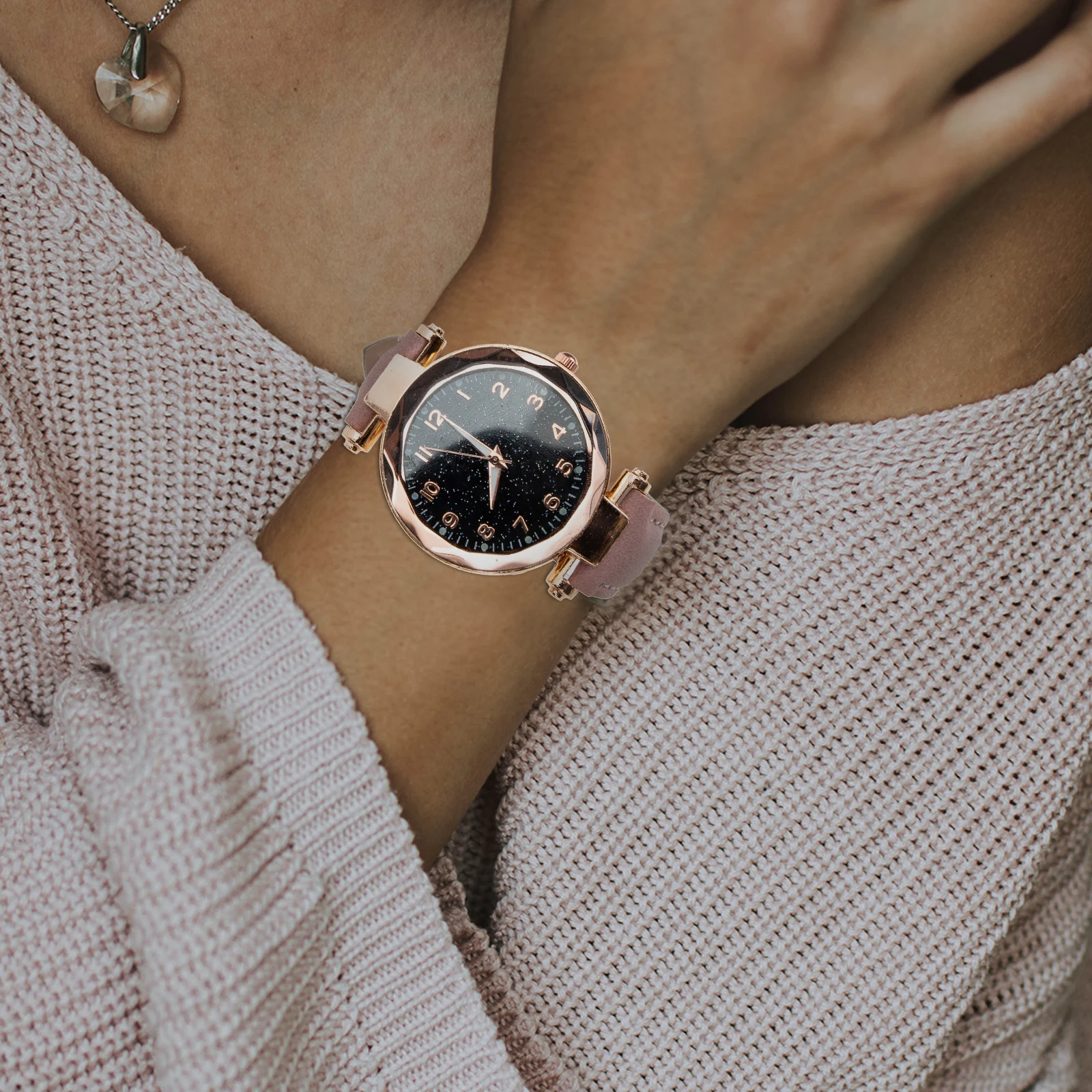 

Quartz Watch Women Small Wrist Cute Wristwatch Ladies Wear Resistant Digital Bracelet Female Accessories Fashionable Gift