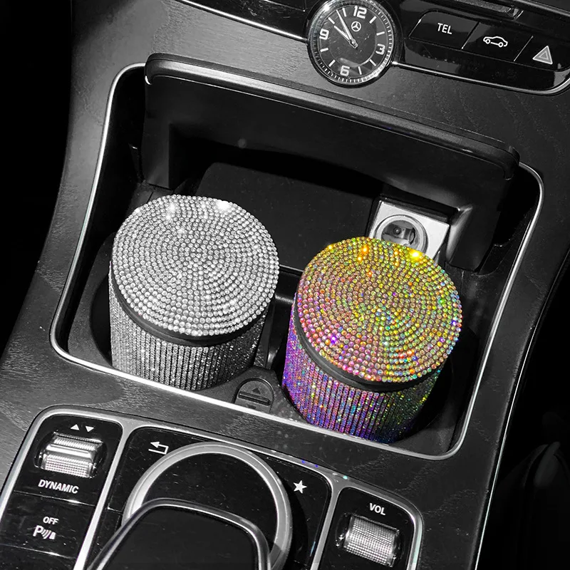 

Fashion Diamond Car Ashtray LED Light Alloy Ashtray Cup Holder Portable Smokeless Auto Ashtray Cigarette Bling Car Accessories