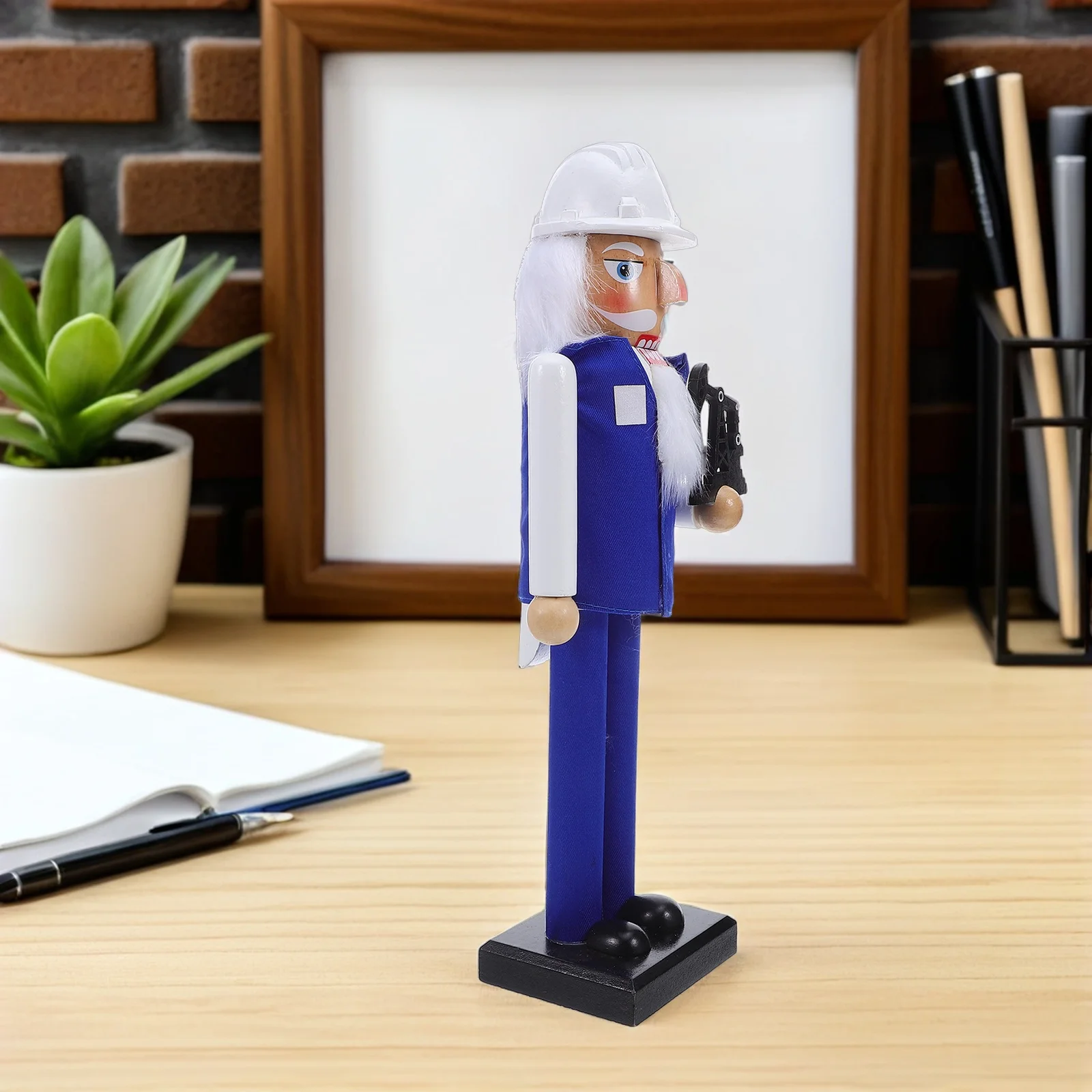 

Wood Nutcracker Soldier Hand Painted Christmas Decoration Desktop Holiday Mantel Ornament Xmas Nutcracker Decorative Puppet